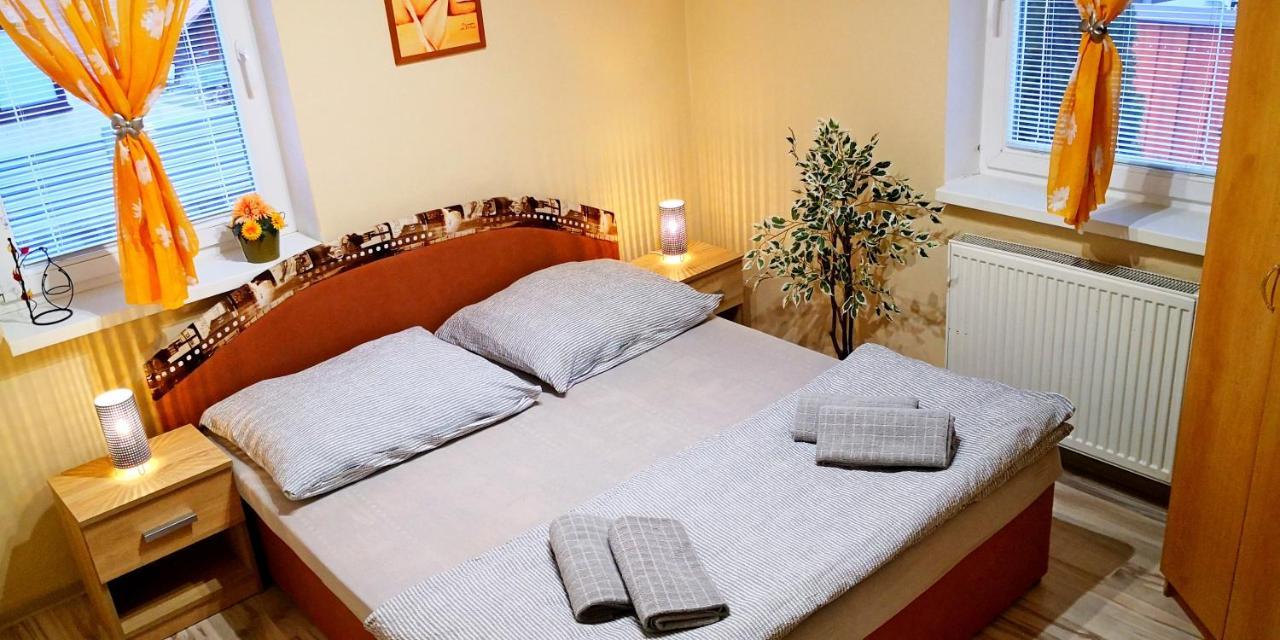 Chalupa Riviera A Apartmany Riviera - Liptov Besenova 鲁容贝罗克 外观 照片